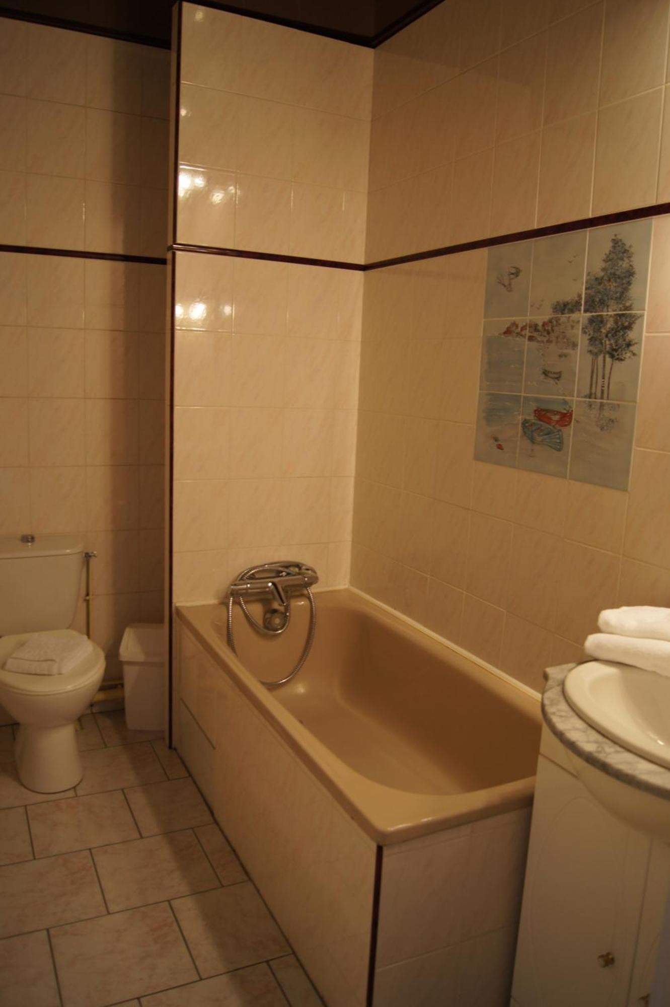 Hotel Aux Trois Jean Le Crotoy Esterno foto